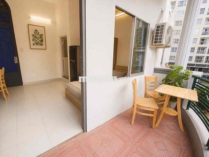 CĂN HỘ STUDIO BAN CÔNG RỘNG-FULL NỘI THẤT NGAY KHU SÂN BAY