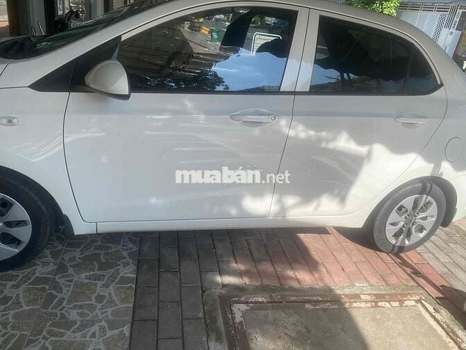Hyundai Grand i10 2015 Trắng 5 chỗ 93k km