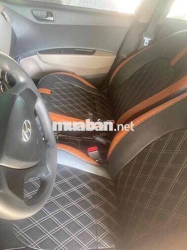 Hyundai Grand i10 2015 Trắng 5 chỗ 93k km
