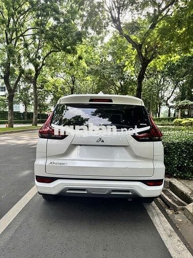 Mitsubishi Xpander 7 chỗ số tự động Trắng