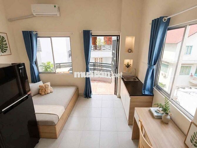 CĂN HỘ STUDIO BAN CÔNG RỘNG-FULL NỘI THẤT NGAY KHU SÂN BAY