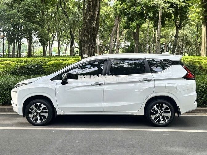 Mitsubishi Xpander 7 chỗ số tự động Trắng