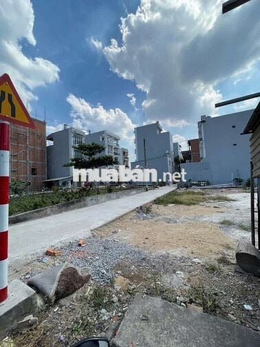 Bán 4 lô đất siêu phẩm đ40 HBC 82,9m 5ty TL