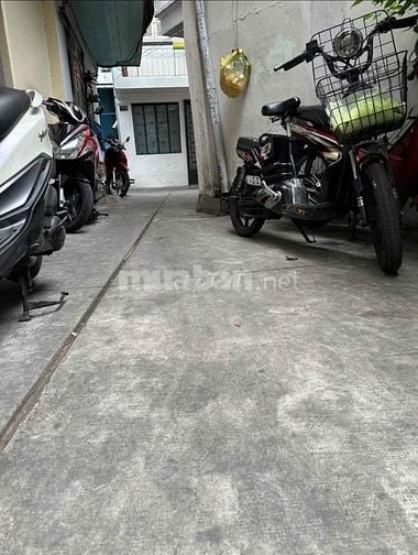Bán nhà:6x5,2lầu hẻm 274,Nam kỳ khởi nghĩa,p.Võ thị sáu,q3(củ),HCM