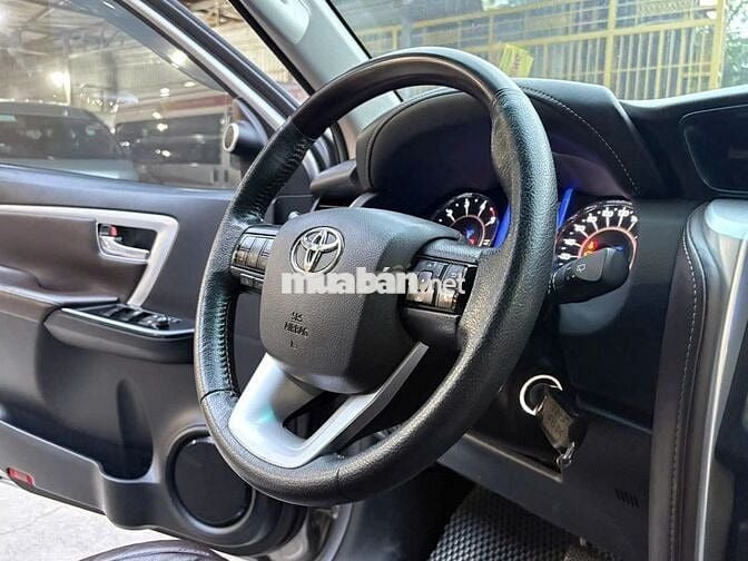 Toyota Fortuner 2019 Số tự động Bạc
