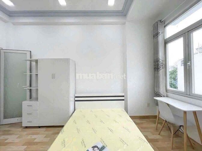 PHÒNG CỬA SỔ - BAN CÔNG - CẠNH CHỢ TÂN MỸ