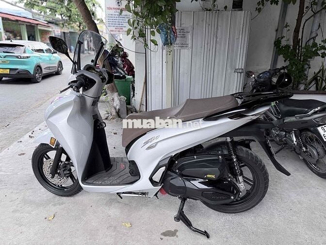 Honda SH 2023 Bạc 6400km