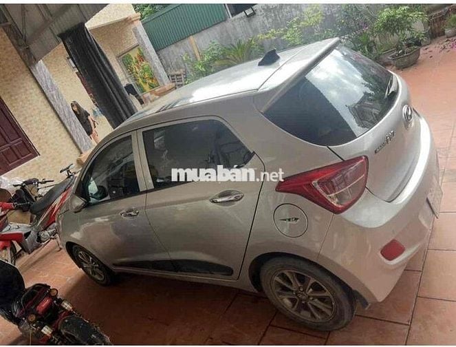 Hyundai i10 2014 Số sàn Bạc