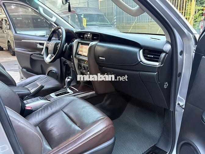 Toyota Fortuner 2019 Số tự động Bạc