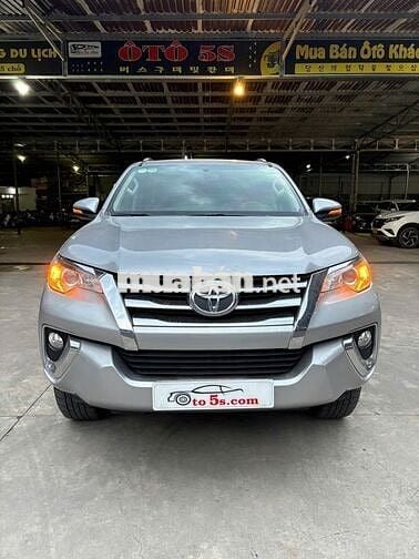 Toyota Fortuner 2019 Số tự động Bạc
