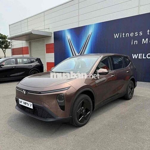 MPV 7 Giá Tốt, Cam Kết Xe Giao Sớm, Trả Trước 55tr