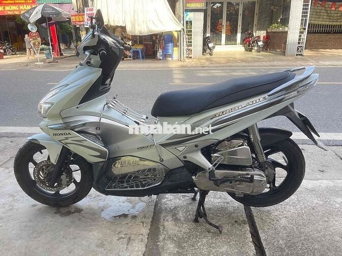 Honda Air Blade Trắng