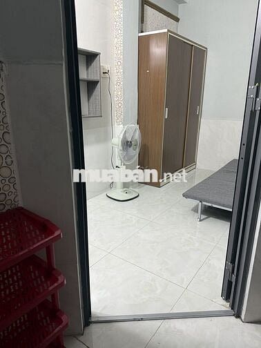 Phòng mini 1 người ở, đường Nơ Trang Long, ngay cầu Băng Ky