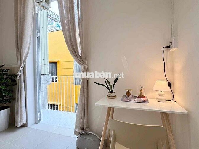 CHO THUÊ PHÒNG TRỌ 30M² BAN CÔNG P. HOÀ HƯNG QUẬN 10 GẦN ĐH BÁCH KHOA
