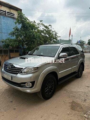 Toyota Fortuner 2015 SUV Bạc