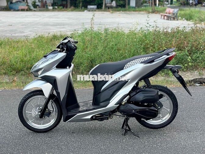 Honda Vario 150 2021 Bạc mâm crom mới ken