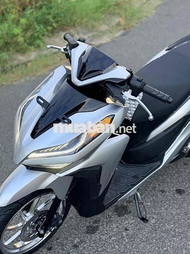 Honda Vario 150 2021 Bạc mâm crom mới ken