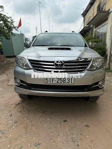 Toyota Fortuner 2015 SUV Bạc