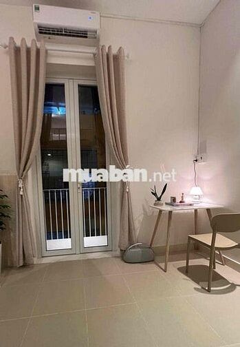 CHO THUÊ PHÒNG TRỌ 30M² BAN CÔNG P. HOÀ HƯNG QUẬN 10 GẦN ĐH BÁCH KHOA