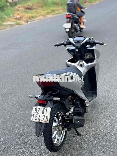 Honda Vario 150 2021 Bạc mâm crom mới ken