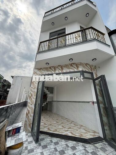 Nhà xây mới 100% Giáp Quận Tân Phú - 3 phòng ngủ - 4m x 18m - Giá rẻ-