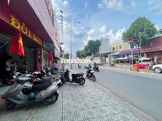 CHO THUÊ NHÀ MẶT TIỀN QUANG TRUNG P10 GÒ VẤP NGAY VINCOM
