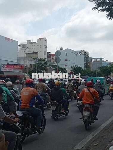 nhà mặt tiền gần ngay gốc phạm hùng với tạ Quang Bửu phường 5 quận 8 