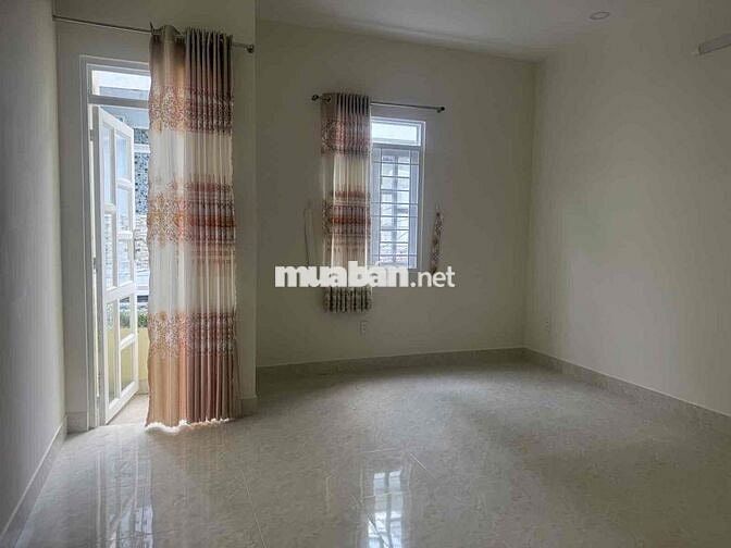Nhà Khu Phân Lô Sát Vách Khu Dân Cư Hồng Long 54m2 (4.5x12) Nhỉnh 6 ty