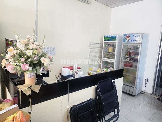 Tuyển phụ bếp, bán gà rán - món Hàn