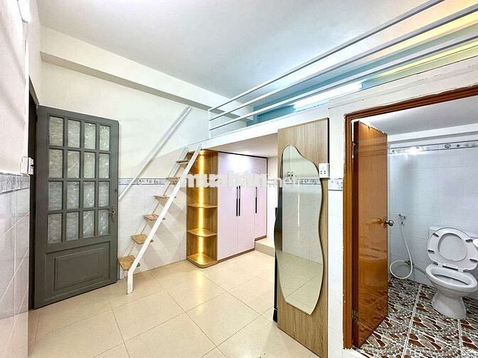 CHDV Hồ Văn Huê, Phú Nhuận - Có GÁC RỘNG - ĐẸP - THOÁNG MÁT - Full NT