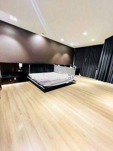 CHO THUÊ NHÀ HẺM XE HƠI 172 ĐẶNG VĂN NGỮ – NHÀ MỚI – 1 TRỆT 5 LẦU