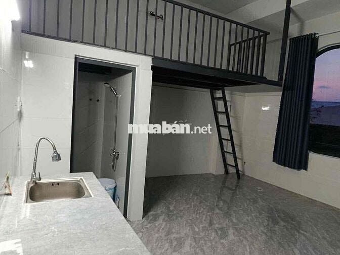 Phòng trọ mặt tiền, vị trí đẹp, đông người qua lại.