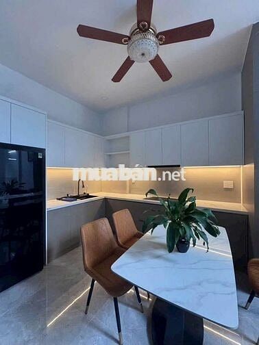 Cho thuê nhà mới mặt Hòn Xện - Bắc Nha Trang
