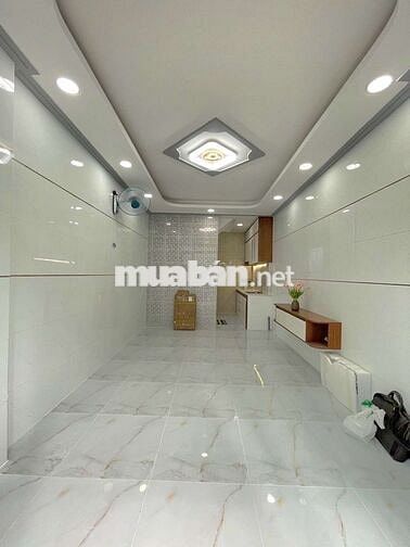 bán gấp nhà kinh dương vương sát tên lửa gần b.x miền tây b.vTriều An 