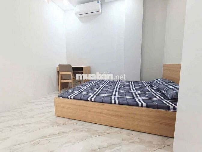 Siêu phẩm CCMN 2n1k 40m2 Full nội thất. bếp riêng tại Ngõ Thái Thịnh 1