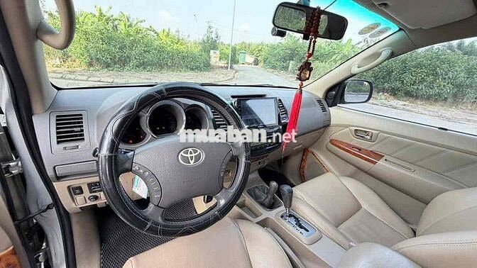 Toyota Fortuner Sx 2011 Tự động Bạc