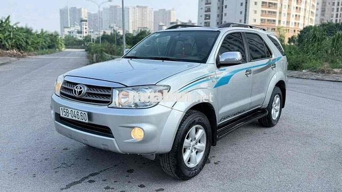 Toyota Fortuner Sx 2011 Tự động Bạc