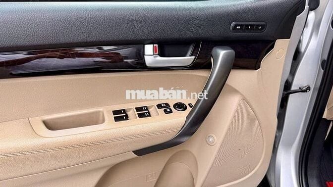 CHÍNH CHỦ BÁN: KIA Sorento GATH 2.4L 2016 RẤT MỚI