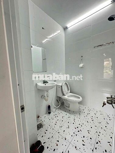 Căn hộ có gác phù hợp SV ở 3-4 người gần Sư Phạm