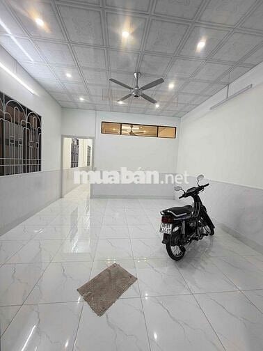 Nhà 135m2 mới 2 phòng hẻm ô tô gần ĐH Cần Thơ
