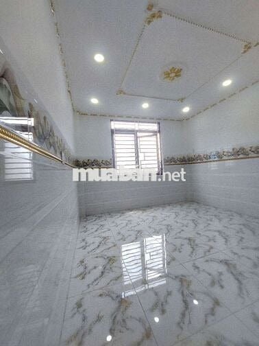bán gấp nhà kinh dương vương sát tên lửa gần b.x miền tây b.vTriều An 