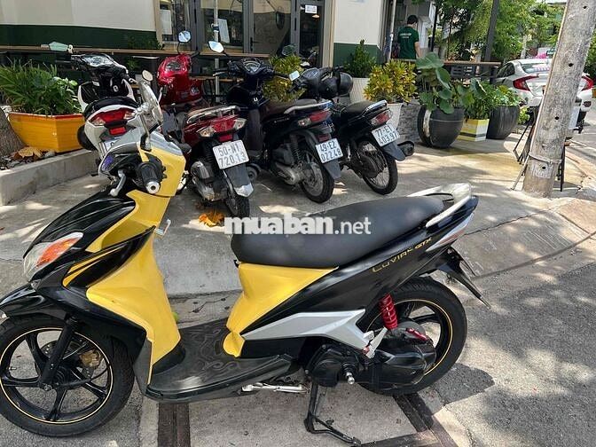 Yamaha Luvias 135 Đen Vàng