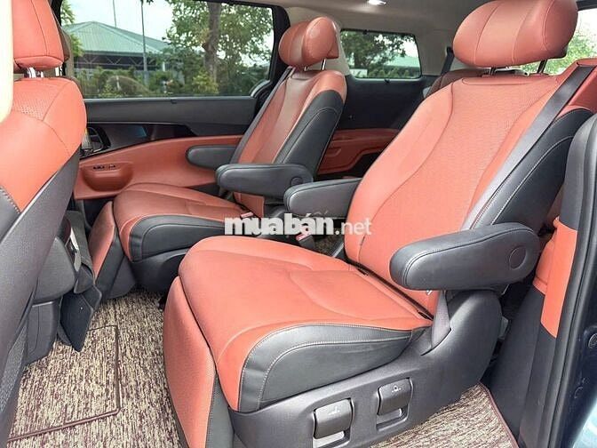 Kia Carnival Signature 2.2 AT 2024 phom 2025