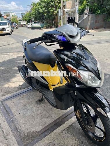 Yamaha Luvias 135 Đen Vàng