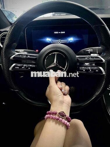 Mercedes-Benz E300 2021
