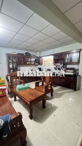 Nhà MTKD 10x40m, làm Showroom - kho hàng, ĐS 3, Khu DC Vĩnh Lộc