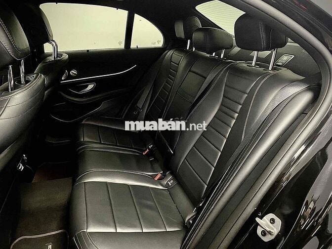Mercedes-Benz E300 2021