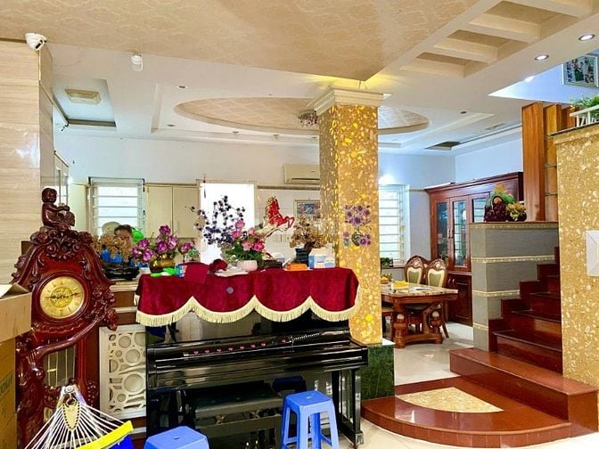 Bán biệt thự 468/ Phan Văn Trị, P.7, Gò Vấp: 8 x 14, giá 19,5 tỷ.