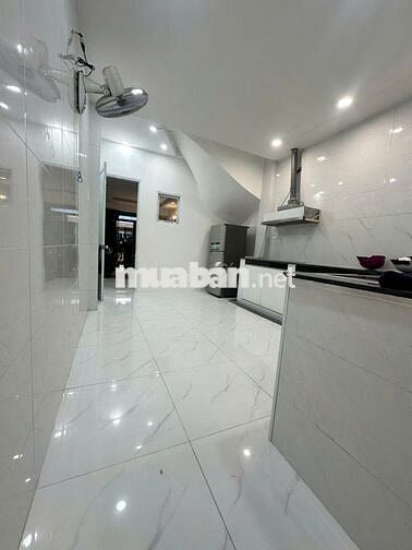 Phòng 3tr6 Nguyễn Trãi trung tâm (Q5) giá rẻ