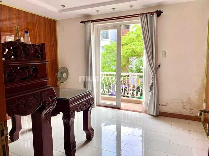 Bán biệt thự 468/ Phan Văn Trị, P.7, Gò Vấp: 8 x 14, giá 19,5 tỷ.